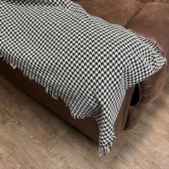 MERONA Scarf Women's One Size Black White Houndstooth Acrylic Fringe Soft Knit - Picture 7 of 9